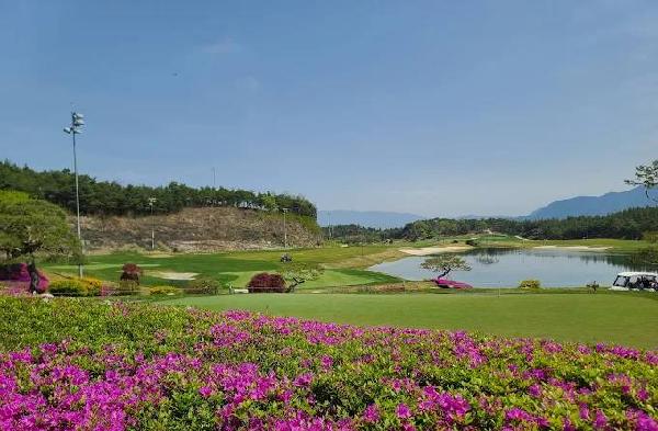 军威奥菲尔高尔夫俱乐部 - undefined