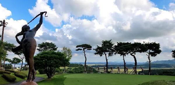 瑞山水高尔夫度假村 - 高尔夫1球1晚特惠套票-星际高球联盟精选旅游套餐