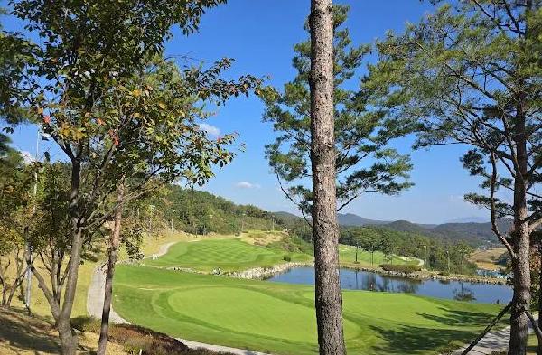 高灵奥菲尔高尔夫俱乐部 - 高尔夫1球1晚特惠套票-星际高球联盟精选旅游套餐