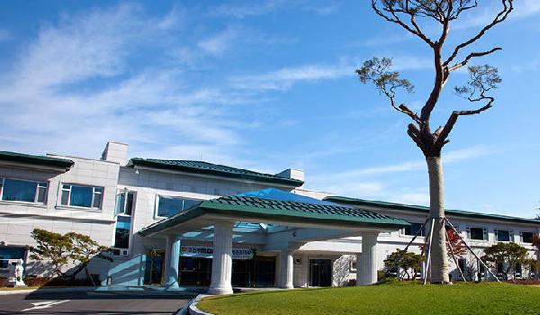 高尔夫球场龙乡村俱乐部 - 海口观澜湖高尔夫球场预订-海南高尔夫旅游攻略推荐