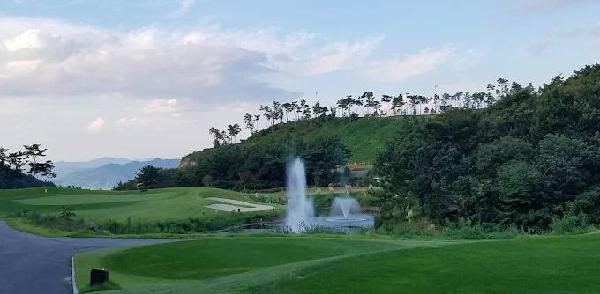 金海相诺高尔夫球场 - 阳江保利银滩高尔夫套票-海滨高尔夫旅游1球1晚套餐