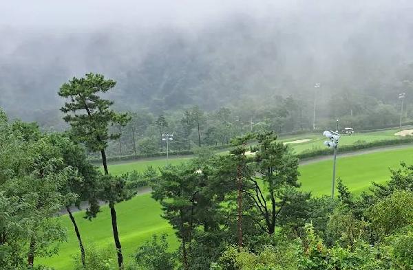 金海相诺高尔夫球场 - 深圳观澜湖高尔夫订场服务-广东专业高尔夫预订平台