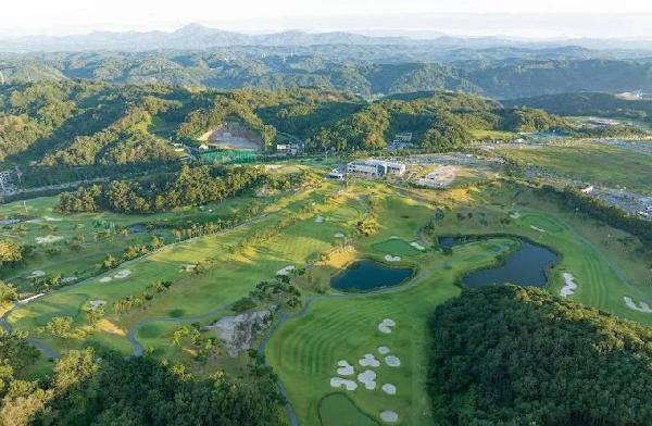 安东湖高尔夫俱乐部 - 全国335座高尔夫球场实时预订-高球爱好者一站式订场平台