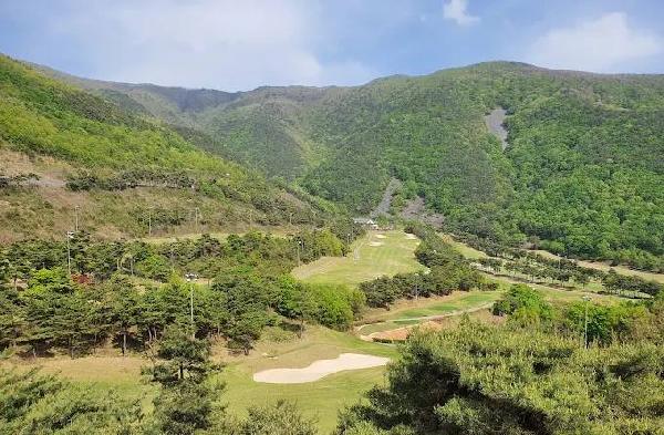 闻庆高尔夫俱乐部 - 深圳观澜湖高尔夫订场服务-广东专业高尔夫预订平台