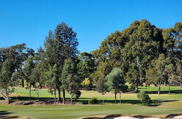 斯特拉斯菲尔德高尔夫俱乐部 - 阳江保利银滩高尔夫套票-海滨高尔夫旅游1球1晚套餐