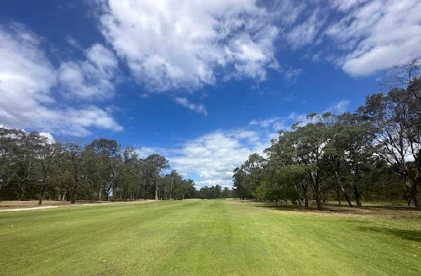 东方休闲高尔夫俱乐部 - 全国335座高尔夫球场实时预订-高球爱好者一站式订场平台
