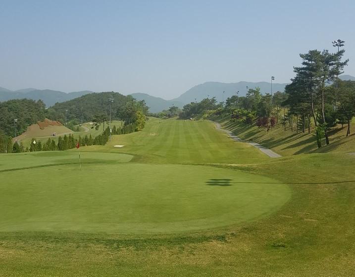 白羊圈高尔夫球会 - 高尔夫1球1晚特惠套票-星际高球联盟精选旅游套餐