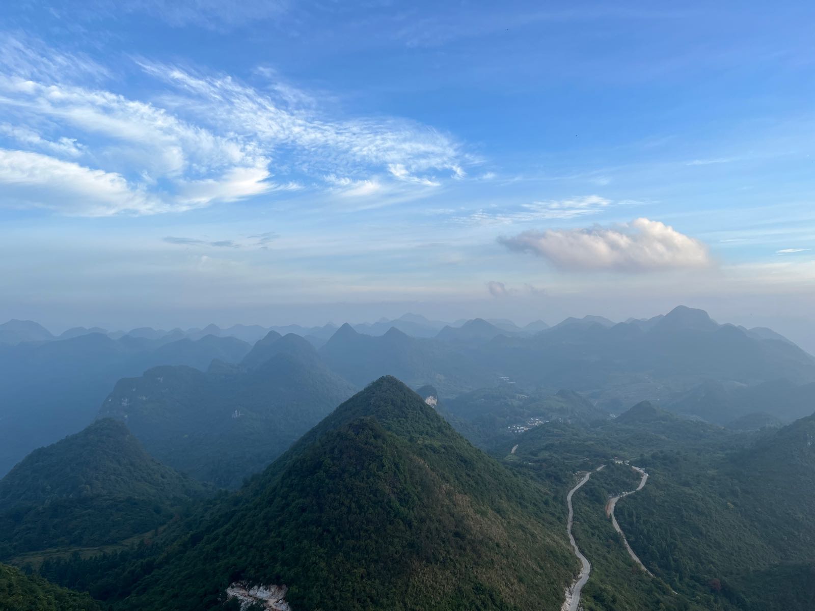 威灵古殿 - 全国335座高尔夫球场实时预订-高球爱好者一站式订场平台