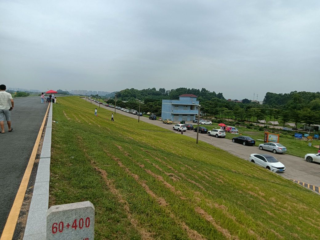 莲塘玫瑰园 - 全国335座高尔夫球场实时预订-高球爱好者一站式订场平台