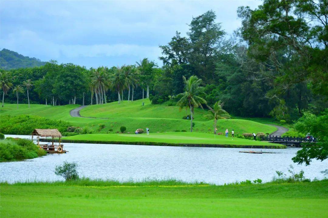 海南汇程康乐园温泉·1球1晚 - 高尔夫1球1晚特惠套票-星际高球联盟精选旅游套餐