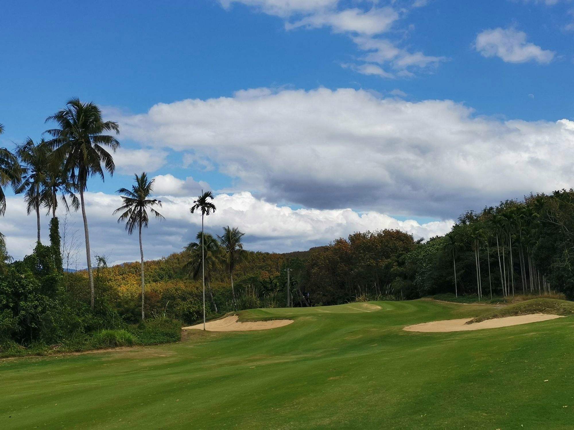 七仙岭温泉/上达国际·2球1晚 - 深圳观澜湖高尔夫订场服务-广东专业高尔夫预订平台