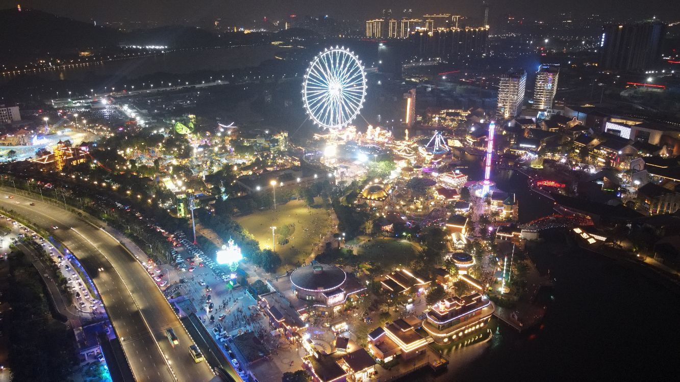 顺德眼 - 高尔夫1球1晚特惠套票-星际高球联盟精选旅游套餐