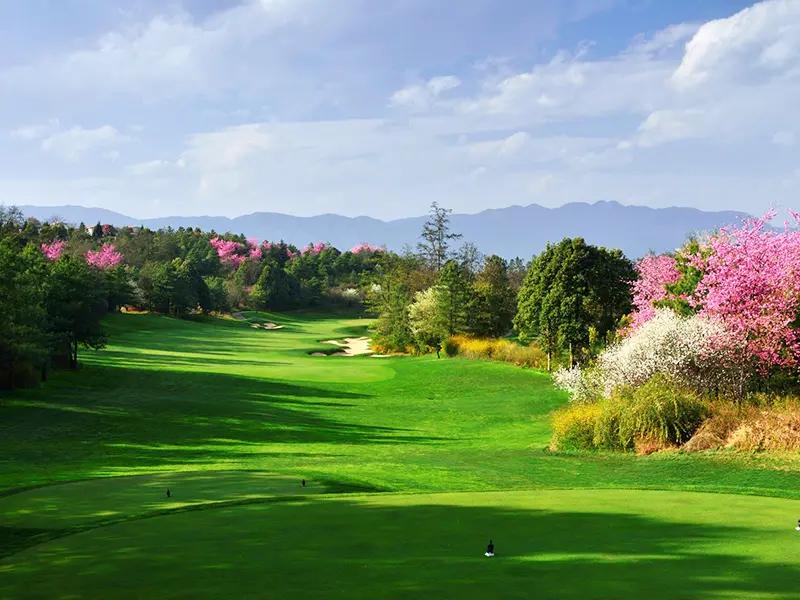 昆明春城湖畔·2球2晚 - 高尔夫1球1晚特惠套票-星际高球联盟精选旅游套餐