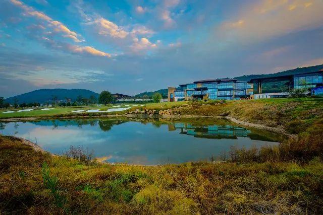 湖北武汉驿山·1球1晚 - 海口观澜湖高尔夫球场预订-海南高尔夫旅游攻略推荐