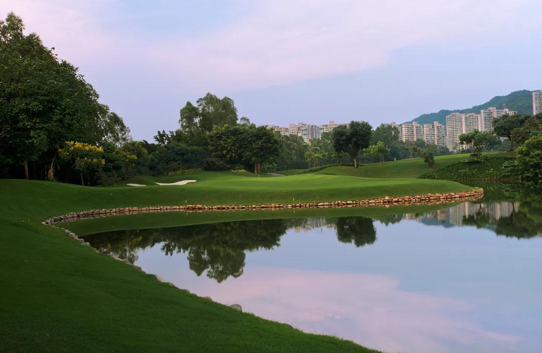 中山温泉/雅居乐长江·2球1晚 - 高尔夫1球1晚特惠套票-星际高球联盟精选旅游套餐