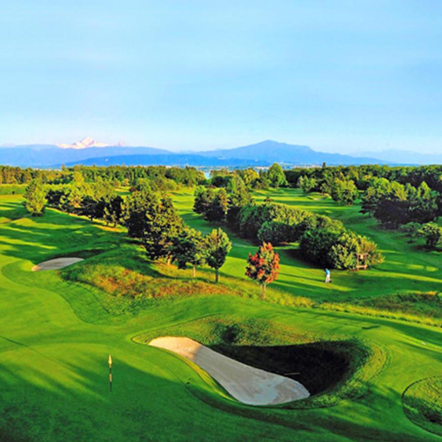 欧洲瑞士皇家葡萄园高尔夫俱乐部 Golf Club Domaine Impérial