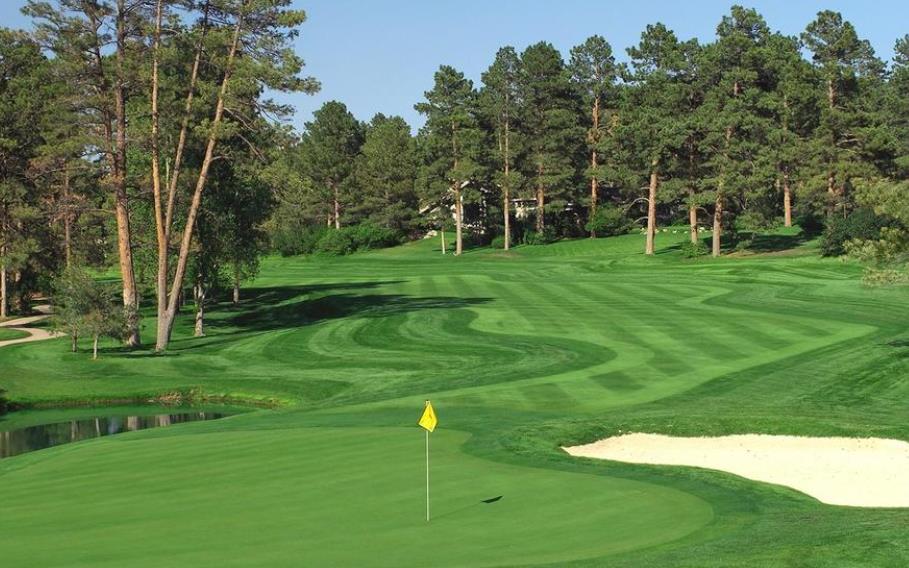美国松树城堡高尔夫俱乐部 Castle Pines Golf Club