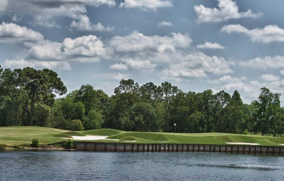 美国因特拉臣乡村俱乐部 Interlachen Country Club