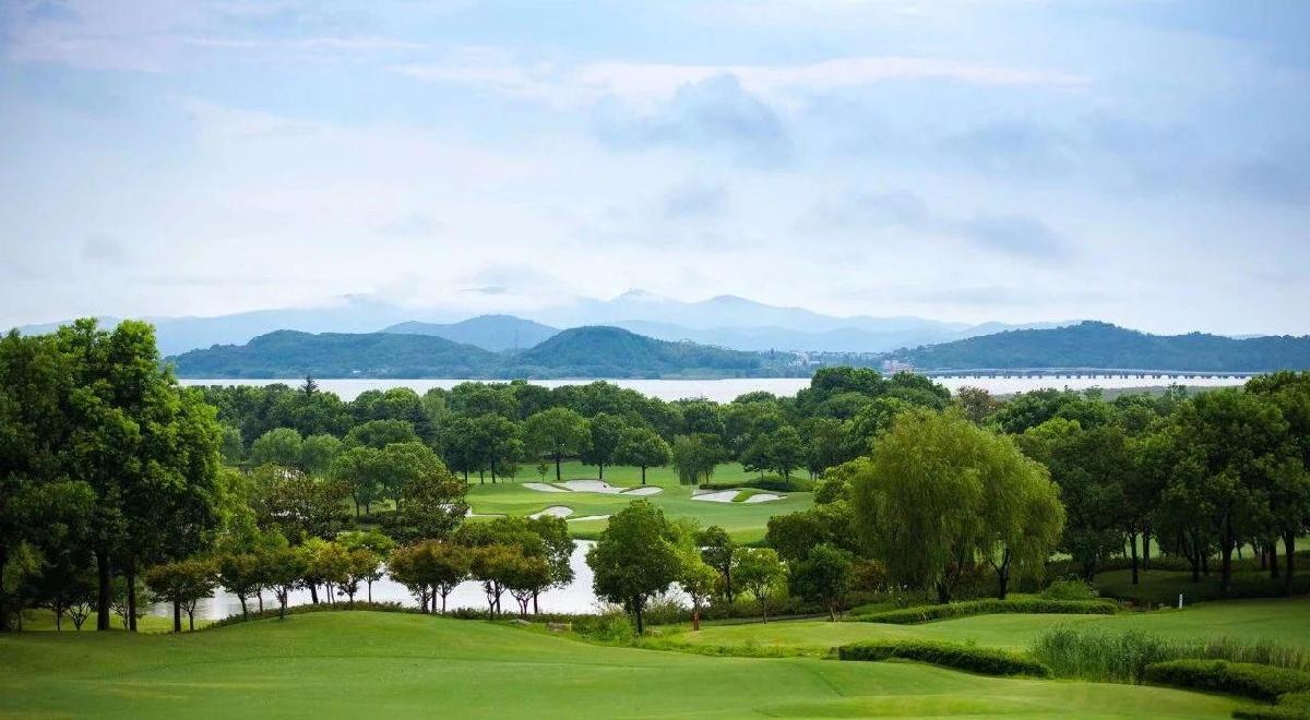 苏州太湖/金鸡湖·2球1晚 - 高尔夫1球1晚特惠套票-星际高球联盟精选旅游套餐