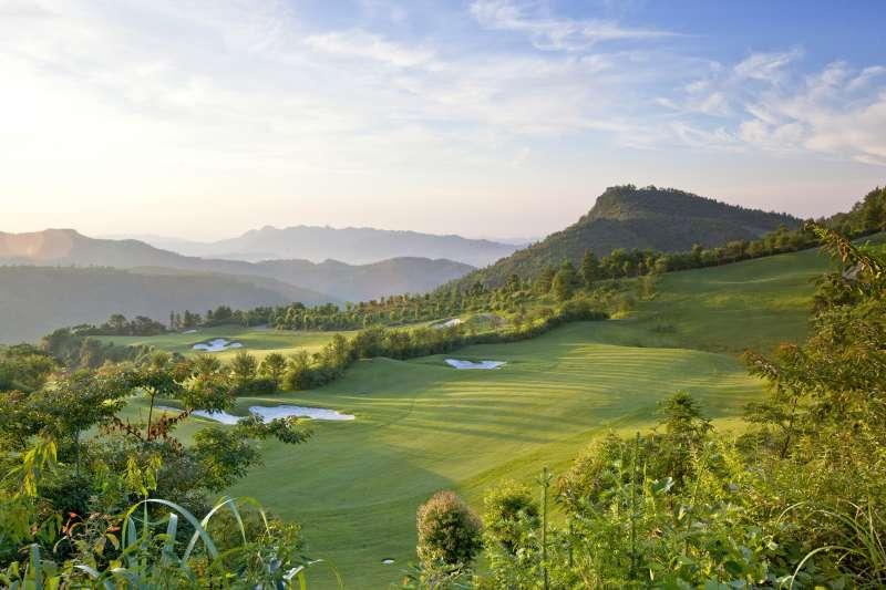 梅州麓湖山·1球1晚 - 海口观澜湖高尔夫球场预订-海南高尔夫旅游攻略推荐