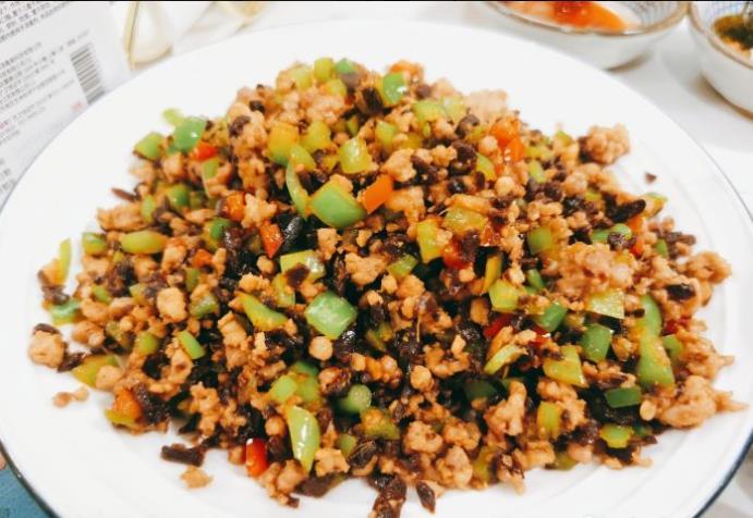火烧云傣家菜(蓝港店) - 全国335座高尔夫球场实时预订-高球爱好者一站式订场平台