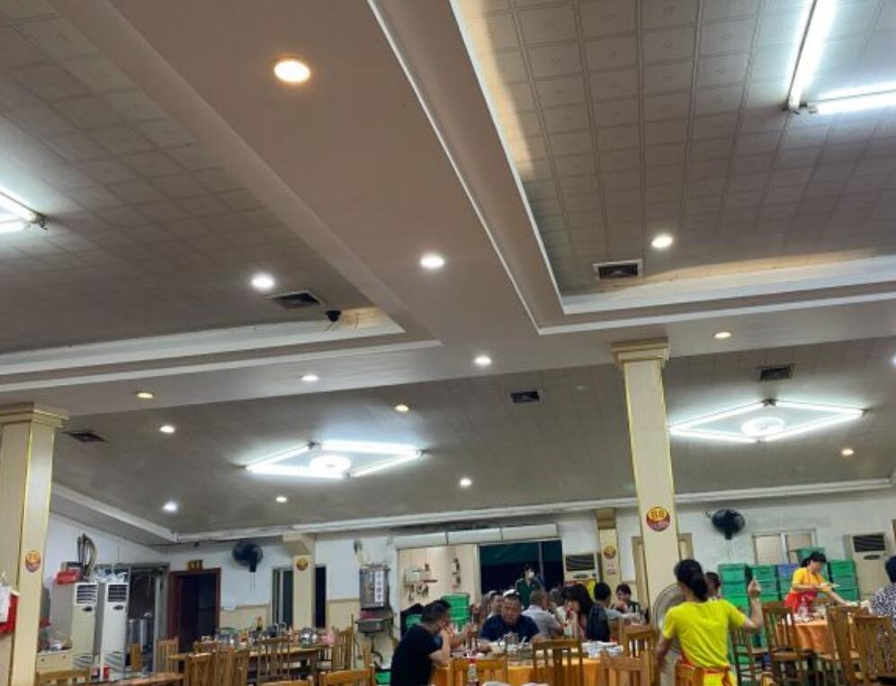 外沙仔海鲜大排档（云南路店） - 高尔夫1球1晚特惠套票-星际高球联盟精选旅游套餐