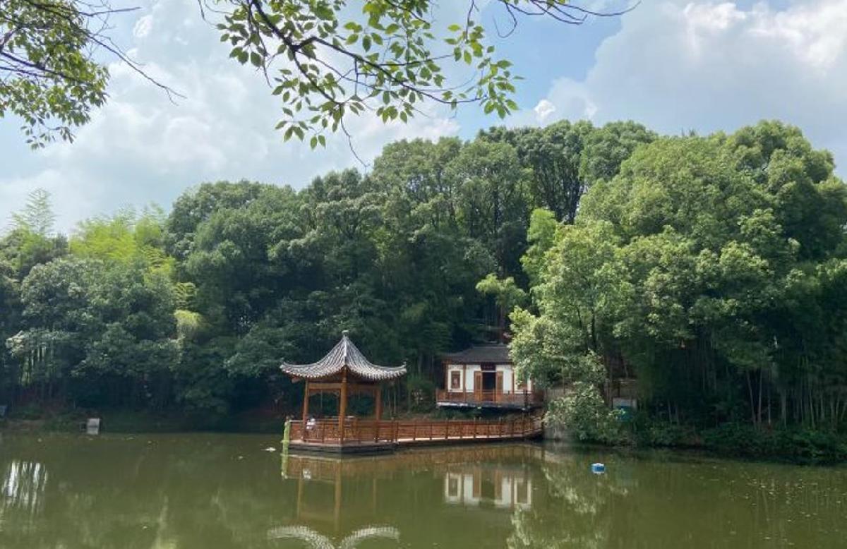 竹苑庭院餐厅 - 全国335座高尔夫球场实时预订-高球爱好者一站式订场平台