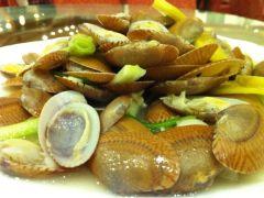 南海食街(佛冈店) - 全国335座高尔夫球场实时预订-高球爱好者一站式订场平台