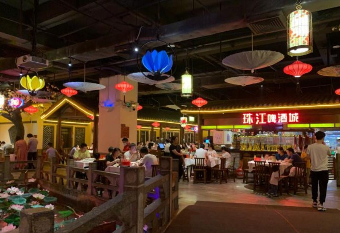 食悦围城·龙虾馆（万江店） - 全国335座高尔夫球场实时预订-高球爱好者一站式订场平台