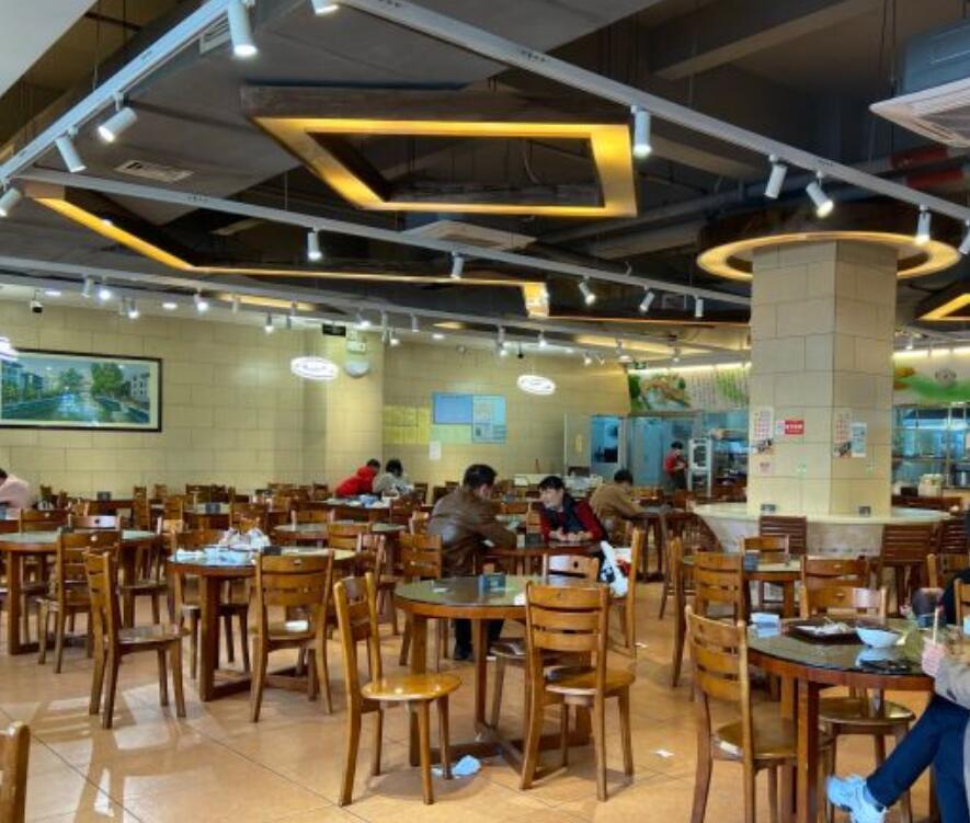佳佳美食店 - 星际高球联盟-中国精英人士高尔夫旅游度假实景