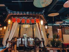 水乡小镇·水上印象餐厅(杨行店) - 全国335座高尔夫球场实时预订-高球爱好者一站式订场平台