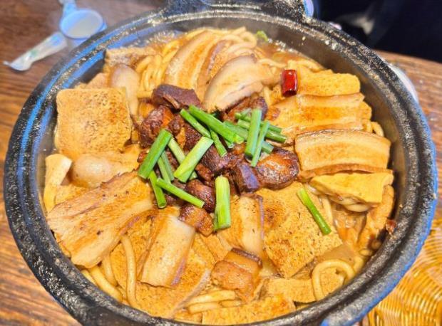 百花人家(门城水岸店) - 全国335座高尔夫球场实时预订-高球爱好者一站式订场平台