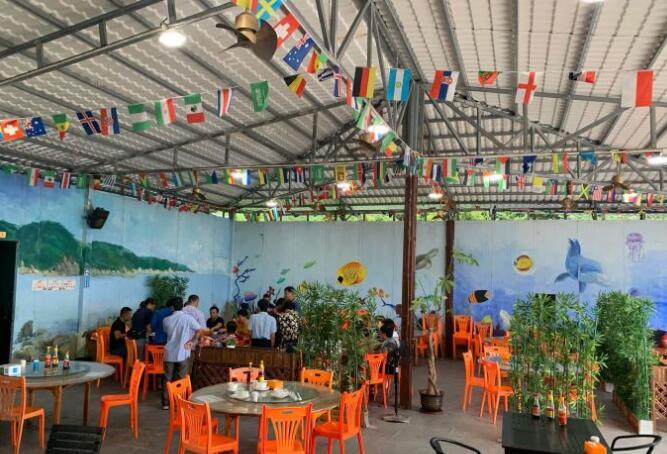 潘先生平价海鲜城 - 全国335座高尔夫球场实时预订-高球爱好者一站式订场平台