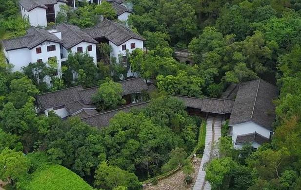 龙谷山房素食餐厅 - 高尔夫1球1晚特惠套票-星际高球联盟精选旅游套餐