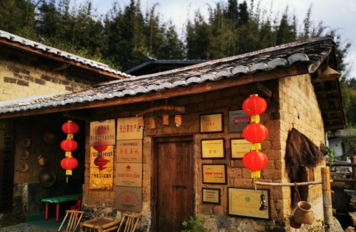 小桥人家山庄 - 全国335座高尔夫球场实时预订-高球爱好者一站式订场平台