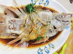 小海豚海鲜餐厅(三亚湾一号店) - 海口观澜湖高尔夫球场预订-海南高尔夫旅游攻略推荐