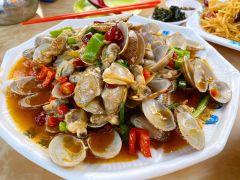 小海豚海鲜餐厅(三亚湾一号店) - 高尔夫1球1晚特惠套票-星际高球联盟精选旅游套餐