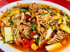 唯一食店(梨园村店) - 高尔夫1球1晚特惠套票-星际高球联盟精选旅游套餐