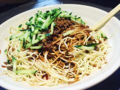 肥肥虾庄·金牌油焖大虾(南湖大道财大二店) - 阳江保利银滩高尔夫套票-海滨高尔夫旅游1球1晚套餐