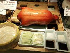 聚缘 · 喜庄酒店(华师园店) - 高尔夫1球1晚特惠套票-星际高球联盟精选旅游套餐