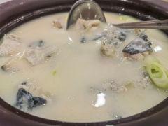 聚翁品味(万达广场宜昌店) - 高尔夫1球1晚特惠套票-星际高球联盟精选旅游套餐