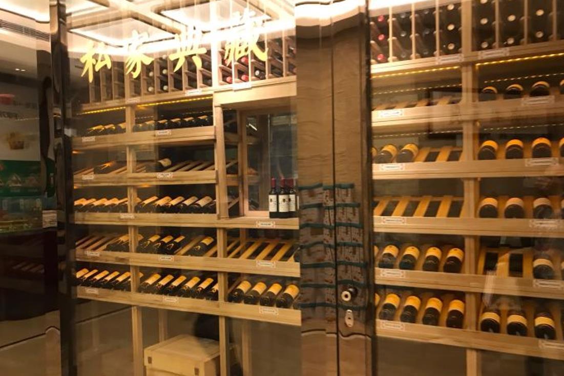 西湖春天（百合店） - 全国335座高尔夫球场实时预订-高球爱好者一站式订场平台