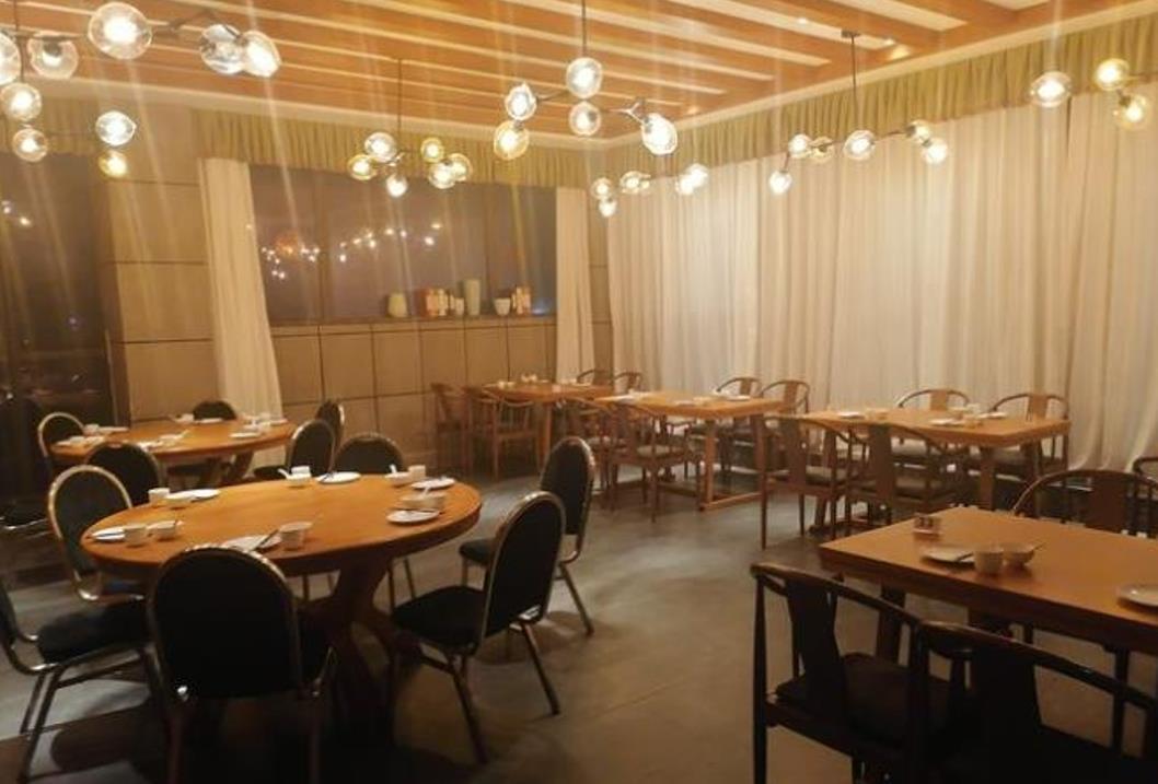 宴秋杭州菜（月湖店） - 全国335座高尔夫球场实时预订-高球爱好者一站式订场平台