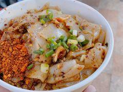二七路小吃街(鸿通城购物中心店) - 全国335座高尔夫球场实时预订-高球爱好者一站式订场平台