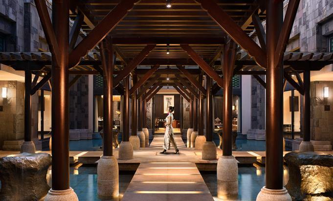 海南清水湾莱佛士酒店·Baiwei百味中餐厅 - 全国335座高尔夫球场实时预订-高球爱好者一站式订场平台