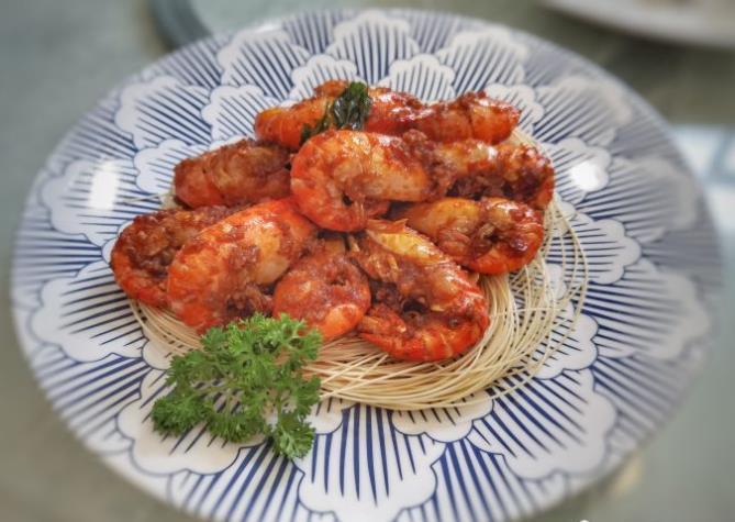 顺德大门公饭店 - 全国335座高尔夫球场实时预订-高球爱好者一站式订场平台