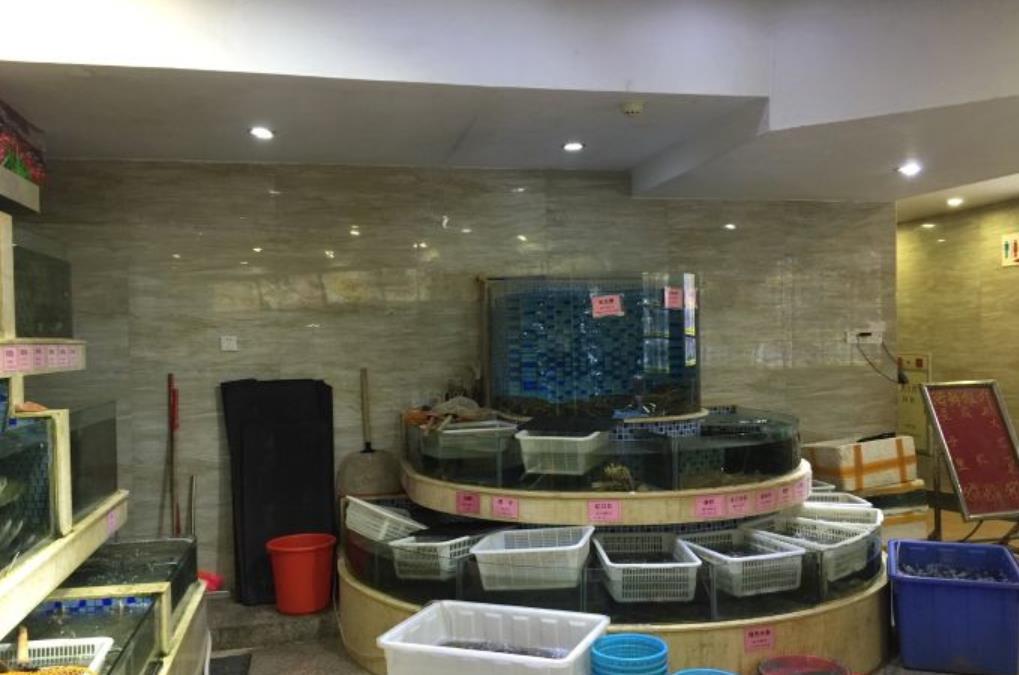 鸿运轩酒楼 - 全国335座高尔夫球场实时预订-高球爱好者一站式订场平台