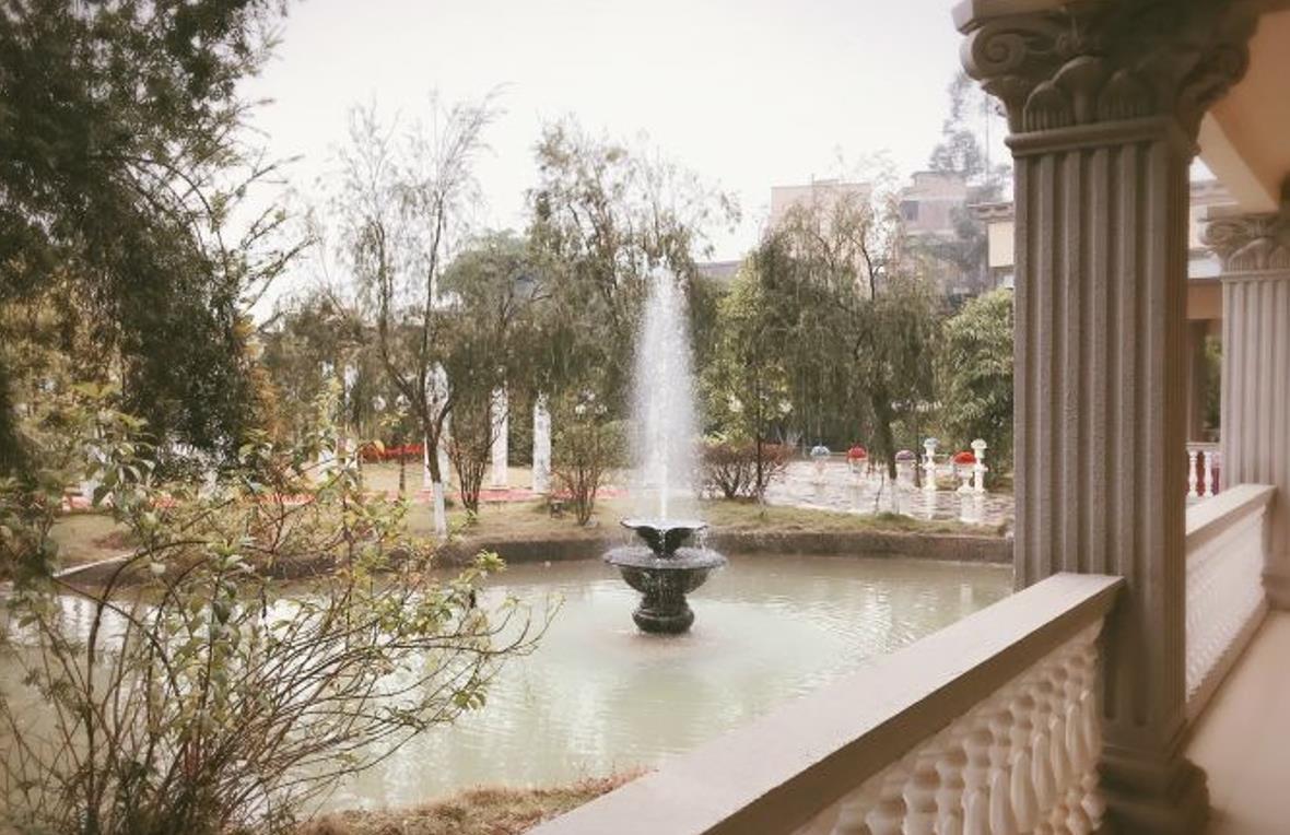 近水楼台园林食府 - 高尔夫1球1晚特惠套票-星际高球联盟精选旅游套餐