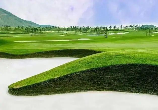 越南河内龙边/传奇山/青岭·3球4晚 - 全国335座高尔夫球场实时预订-高球爱好者一站式订场平台