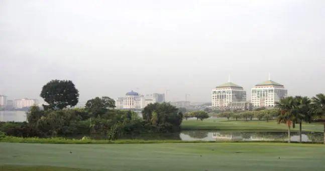 吉隆坡哥打帕迈/乡村东场西场/绿野仙踪/绍嘉纳·5球5晚 - 全国335座高尔夫球场实时预订-高球爱好者一站式订场平台